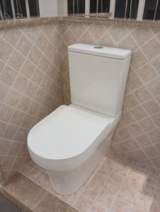 하이 퀄리티 토네이도 바닥 화장실 욕실 도자기 도매 - Product Image 2