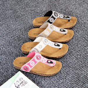 High-quality <b>Summer</b> Casual Slip-on Outdoor Wear-resistant Anti-slip Slip-on Wholesale Women's Rhinestone <b>slippers</b> and Sandals - Product Image 1