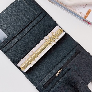 <span class=keywords><strong>Cahier</strong></span> de notes avec logo personnalisé en gros, 6 anneaux, feuilles mobiles, classeur A5 A4, planificateur de galets en cuir PU pour l'école et le bureau - Product Image 1