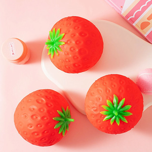 Jouet anti-stress en PU en forme de grande fraise, à remontée lente, personnalisable avec logo, idéal pour les enfants - Vente chaude - Product Image 4