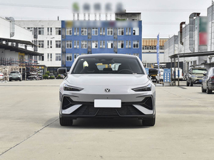 Changan UNI-V 2025 3ème Génération 1.5T 500Bar Premium 1029 Hatchback Faible Coût d'Entretien Parfait pour les Jeunes Conducteurs et les Trajets Quotidiens - Product Image 2