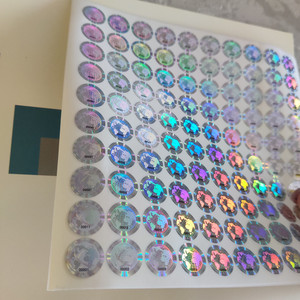 Miễn Phí Thiết Kế Tùy Chỉnh In Nối Tiếp Số An Ninh Ba Chiều Sticker Tùy Chỉnh Làm Nhãn <span class=keywords><strong>3D</strong></span> Holographic Xác Thực Sticker - Product Image 5