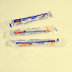 Seringue à <span class=keywords><strong>insuline</strong></span> stérile jetable Afalite Medical, calibre 31, 1 ml, <span class=keywords><strong>aiguille</strong></span> indolore de 8 mm, certifiée ISO-13485, usage vétérinaire - Product Image 4