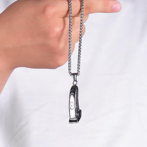 Pendentif lame de rasoir plaqué or, forme de rasoir de <span class=keywords><strong>barbier</strong></span>, scalpel, lame de rasoir en acier inoxydable, collier, style punk, chrétien - Product Image 4