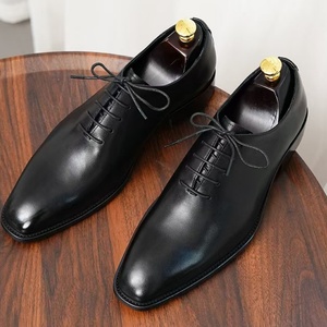 Zapatos de hombre de lujo y a la moda con cordones, combinación de colores azul y marrón, diseño de zapatos Oxford de estilo italiano. - Product Image 3