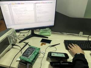 <span class=keywords><strong>Compteur</strong></span> de <span class=keywords><strong>vitesse</strong></span> universel <span class=keywords><strong>sans</strong></span> <span class=keywords><strong>fil</strong></span> CarPlay 6.86 pouces TFT pour <span class=keywords><strong>moto</strong></span> avec protocole de communication CANBUS pour <span class=keywords><strong>moto</strong></span> EV - Product Image 2