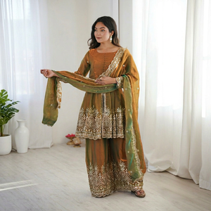 Salwar Kameez de Seda con Bordado Intenso para Mujer, Diseño Bicolor con Lentejuelas y Espejos, Traje Tradicional para Diwali, Bodas y Fiestas - Product Image 1