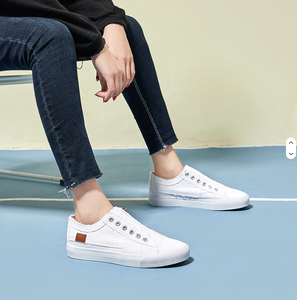 Zapatillas Blancas Sin Cordones con Diseño de Punta Redonda, Suela de Goma Transpirable, Entresuela de TPU, Parte Superior de Tejido, Aptas para Todas las Estaciones - Product Image 5
