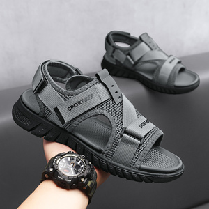 Venta al por mayor de sandalias de alta calidad último estilo de tendencia de los hombres de verano diapositivas nuevas sandalias de playa al aire libre - Product Image 5