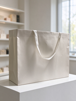 Sac cadeau en papier blanc cassé personnalisé avec poignée en ruban de tissu, sac en papier de luxe pour boutique de vêtements