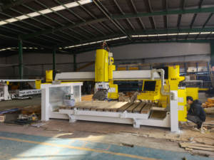2023 alta eficiencia 4 ejes puente Sierra CNC enrutador 3200*2000mm corte de inglete cualquier dirección usado granito grabado corte PLC - Product Image 5