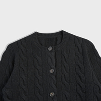 Maßgefertigte 100% Wolle Klassische Einfarbige Zopfmuster-Strickjacke mit Langen Ärmeln Verdickter Woll-Cardigan Damenkleidung