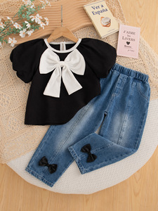 Completo Estivo per Bambine <span class=keywords><strong>4</strong></span>-7 Anni, Camicia Rosa e Bianca con Fiocco e <span class=keywords><strong>Pantaloni</strong></span> in Denim, Outfit in <span class=keywords><strong>3</strong></span> Colori - Product Image 1
