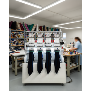 Machine à broder plate informatisée de haute précision, brodeuse N pour les ateliers de confection, avec composant moteur principal, état neuf - Product Image 2