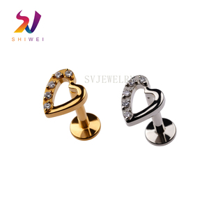 <span class=keywords><strong>Piercing</strong></span> de Titanio G23 para Labret, Cartílago, Labio, Tragus y Hélix, con Corazón Hueco y Engaste de Media Zirconia Cúbica, 16G, Parte Trasera Plana, Dorado - Product Image 1