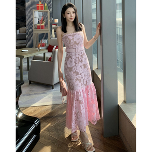 Robe sexy à bretelles en dentelle soluble dans l'eau, rose fleur de cerisier, coupe sirène taille haute, sans col, ajustée, vente en gros d'usine pour l'été - Product Image 1