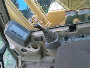 Excavatrice d'occasion Caterpillar 325B 325BL en bon état de fonctionnement, moteur Cummins, boîte de vitesses, roulement, godet de 1,7 m, poids opérationnel de 25 tonnes - Product Image 4