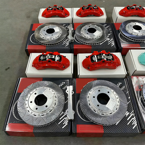 Kit de gros étriers de frein avec disques et plaquettes – Systèmes de tuning automobile haute performance compatibles avec Fortuner, Hilux, Innova - Product Image 3