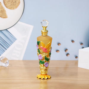 Botella de Vidrio para Aceite Esencial de Abeja y Colibrí de 25 ml, Pintada a Mano con Tapa Metálica, Venta al por Mayor para Exportación y Mercado Local, Disponible en Stock - Product Image 1