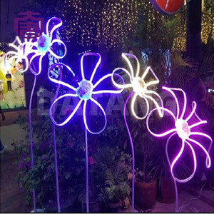 Decoración Luminosa LED 2D con Motivo Floral Navideño para Centros Comerciales y Proyectos de Iluminación Festiva - Product Image 4