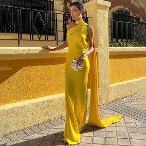Robe de soirée longue asymétrique à dos nu avec ruban et taille naturelle pour femme - Product Image 1