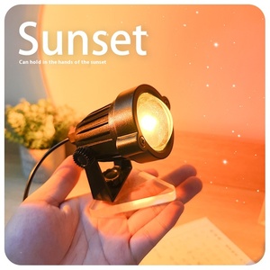 Mini lampe de coucher de soleil moderne pour filles, veilleuse LED avec arc-en-ciel RVB, alimentation USB, corps en ABS pour chambre à coucher, projection - Product Image 1
