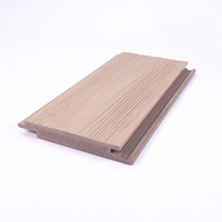 Panel Lantai Dek WPC (Wood Plastic Composite) Motif Kayu Modern, Tahan Retak, Sistem Klik, untuk Taman dan Kebun