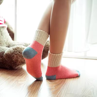 Chaussettes en laine et cachemire pour femmes en fourrure de lapin Chaussettes d'hiver épaisses Chaussettes de sport décontractées, chaudes et solides
