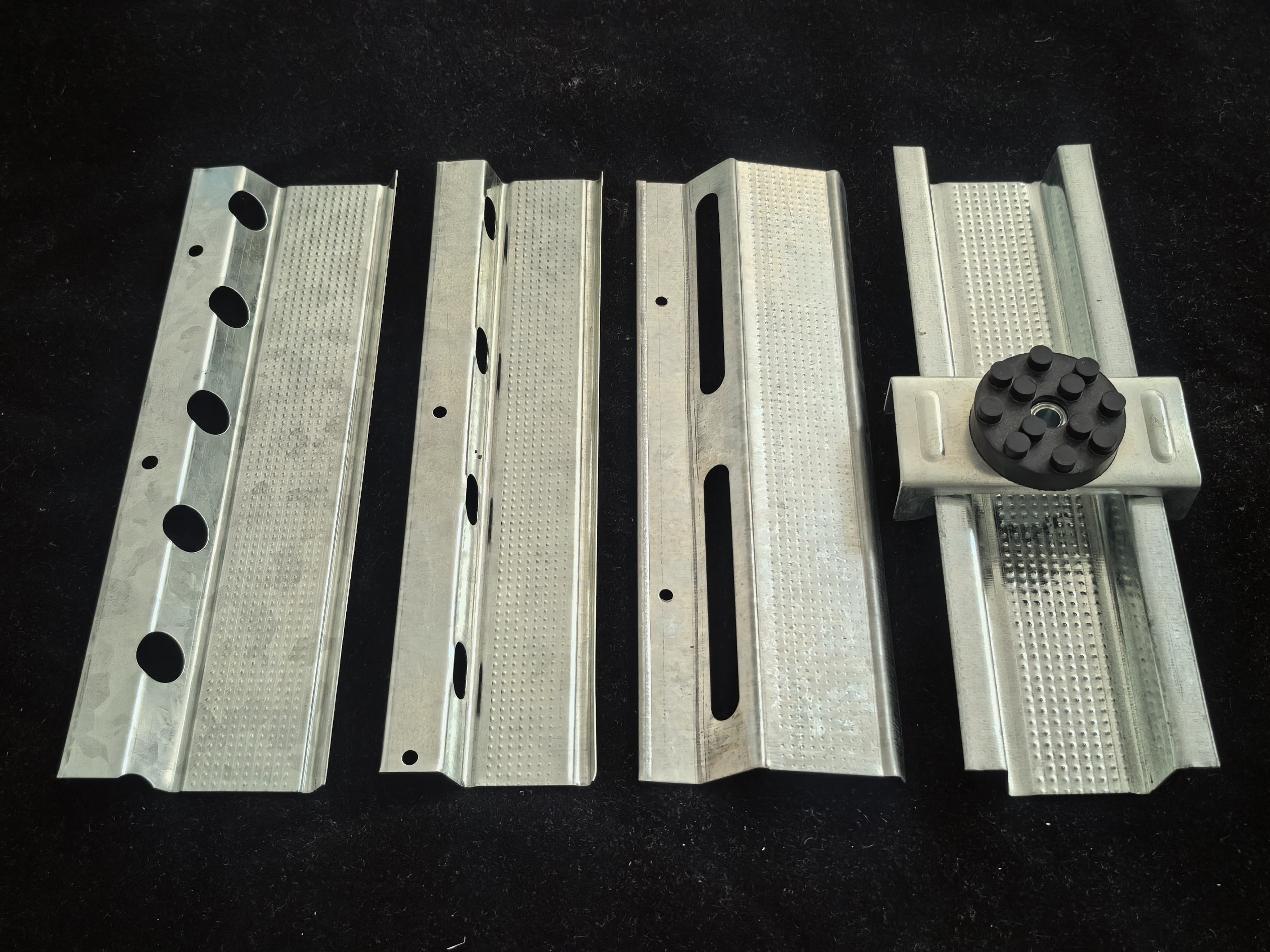 สีเหล็ก