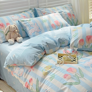 Parure <span class=keywords><strong>de</strong></span> lit quatre pièces en coton pur 40 fils, style pastoral, avec <span class=keywords><strong>housse</strong></span> <span class=keywords><strong>de</strong></span> <span class=keywords><strong>couette</strong></span> et drap, design personnalisé OEM, pour chambre <span class=keywords><strong>de</strong></span> jeune fille. - Product Image 3