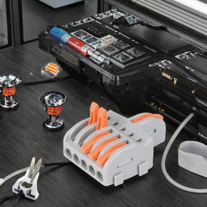 Bloques de terminales eléctricos compactos de 32A, 5P, 3P, 8 pines, conectores de empalme rápido con tuercas de palanca de resorte y carcasa de PC - Product Image 3