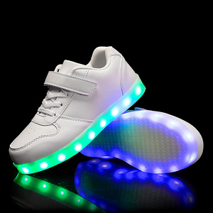 <span class=keywords><strong>2026</strong></span>新款流行设计儿童LED发光鞋 - Product Image 3
