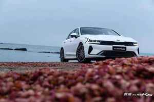 Voiture d'occasion Kia K5 essence 380t GT-Line 5 places <span class=keywords><strong>grand</strong></span> <span class=keywords><strong>espace</strong></span> fabriquée en Chine confortable berline 2022 à bas prix - Product Image 4