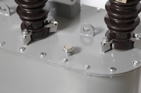 Transformateur combiné triphasé immergé dans l'huile JLS-20KV pour extérieur avec bobine toroïdale à enroulement en cuivre, sortie CT/PT haute tension 100V