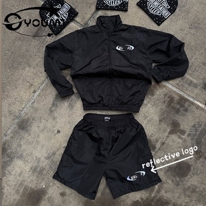 YOUMI ODM/OEM Tuta Sportiva Estiva Personalizzata Plus Size, Leggera e Impermeabile, Set da Uomo in Nylon con Zip Traspirante - Product Image 1