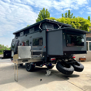 Caravana Todoterreno 4x4 Nueva de Fábrica, Remolque Camper Híbrido Todoterreno con Techo Elevado - Product Image 1