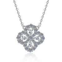 Collier Trèfle à Quatre Feuilles en Moissanite Argent Sterling S925 Style Forêt Pendentif Polyvalent Haut de Gamme Chaîne Croisée