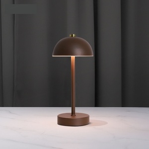 Lampe de table LED de luxe, design européen moderne, sans fil, rechargeable, décoration d'hôtel, commande tactile, alimentée par batterie - Product Image 2