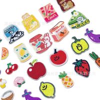 Patchs brodés thermocollants de petite taille à motifs de dessins animés, patchs brodés personnalisés en tissu auto-adhésifs pour sacs à dos et vêtements