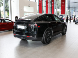 <span class=keywords><strong>Tesla</strong></span> <span class=keywords><strong>Model</strong></span> <span class=keywords><strong>X</strong></span> AWD SUV Elettrico di Medie-Grandi <span class=keywords><strong>Dimensioni</strong></span> con Velocità Massima di 250 km/h, 493kW, 670CV - Product Image 3