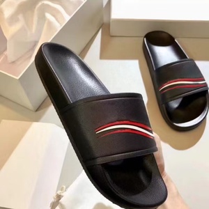 Nouvelles sandales plates décontractées d'été 2026 de luxe pour hommes et femmes – Chaussures de marche de haute qualité pour la plage et l'extérieur - Product Image 2