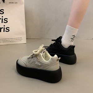 Zapatillas blancas de suela gruesa y suave, estilo casual, diseño ancho, versátiles, ligeras, que aumentan la altura, a la moda. - Product Image 3