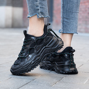 2024 nouveautés femmes mode plate-forme blanc baskets gros à lacets décontracté marche Style chaussures <span class=keywords><strong>femme</strong></span> vulcanisé chaussures de Sport - Product Image 3