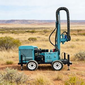 Boorinstallatie op rupsbanden of wielen, 300m boordiepte, hydraulische boorinstallatie voor waterputten met modderpomp, te koop - Product Image 1