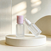 Botol Kosmetik Plastik Kosong Elegan dengan Logo Kustom untuk Kemasan Hand Sanitizer/Parfum 30ml 50ml