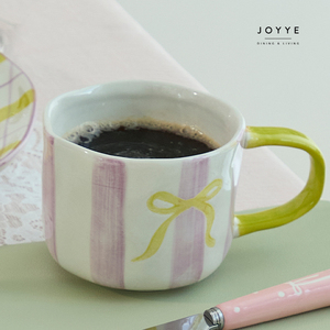 JOYYE Vajilla Pintada a Mano de Tulipanes Púrpuras DE LA Elegancia de Ensueño con Formas Orgánicas Plato de Flores Taza Tazón Vajilla - Product Image 4