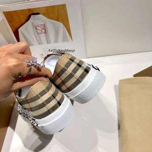 2025 Designer Luxe Schoenen Voor Mannen En Vrouwen Bekende Merken Schoenen Mannen Hoge Kwaliteit Designer Sneakers Wandelen Tennis Damesschoenen - Product Image 6