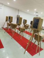 Photo Booth Kayu Vintage dengan Kamera Layar Sentuh dan Flash untuk Bisnis Sewa Acara Pesta Pernikahan.M