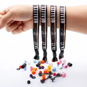 Brindes promocionais personalizados cetim pulseiras tecido pano pulseiras com clipe metálico para eventos