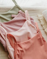 Vente en gros de maillots de bain chauds pour enfants une pièce à double couche bretelles réglables cravate couleurs unies simples maillot de bain assorti frère-soeur